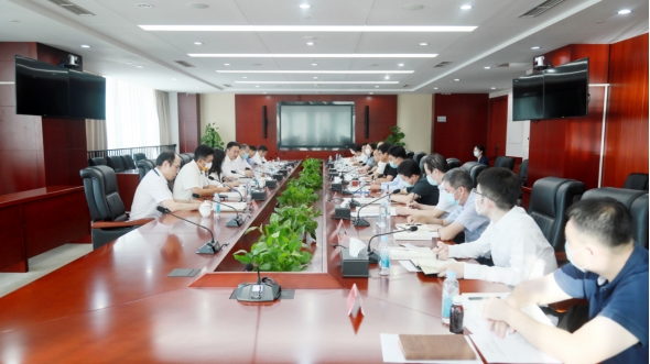 中林集团党委理论学习中心组专题学习钻研习近平总书记在省部级重要辅导干部专题钻研班上的重要讲话心灵