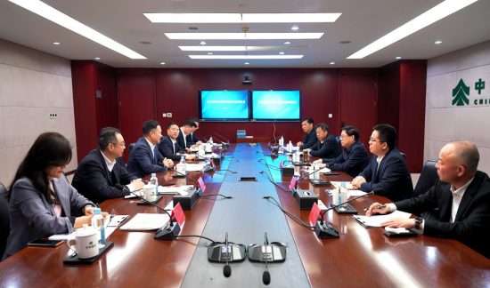 余红辉会见河南省信阳市委副书记、、、市长陈志伟一行