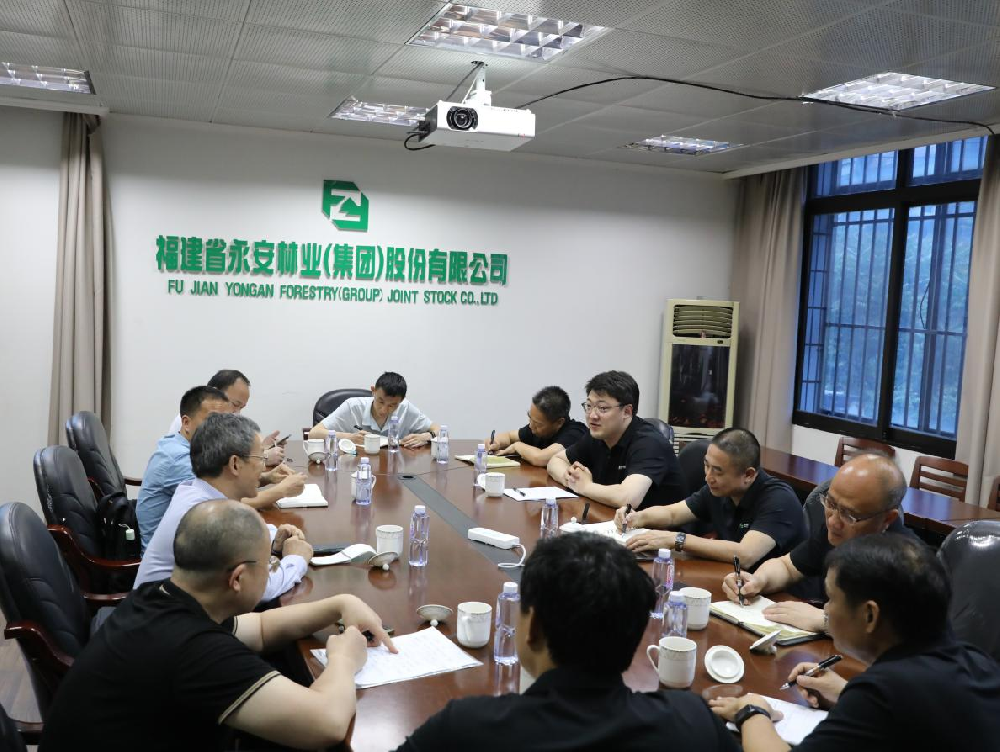 中国林业科学钻研院热带林业钻研所专家一行到Easybet林业调研