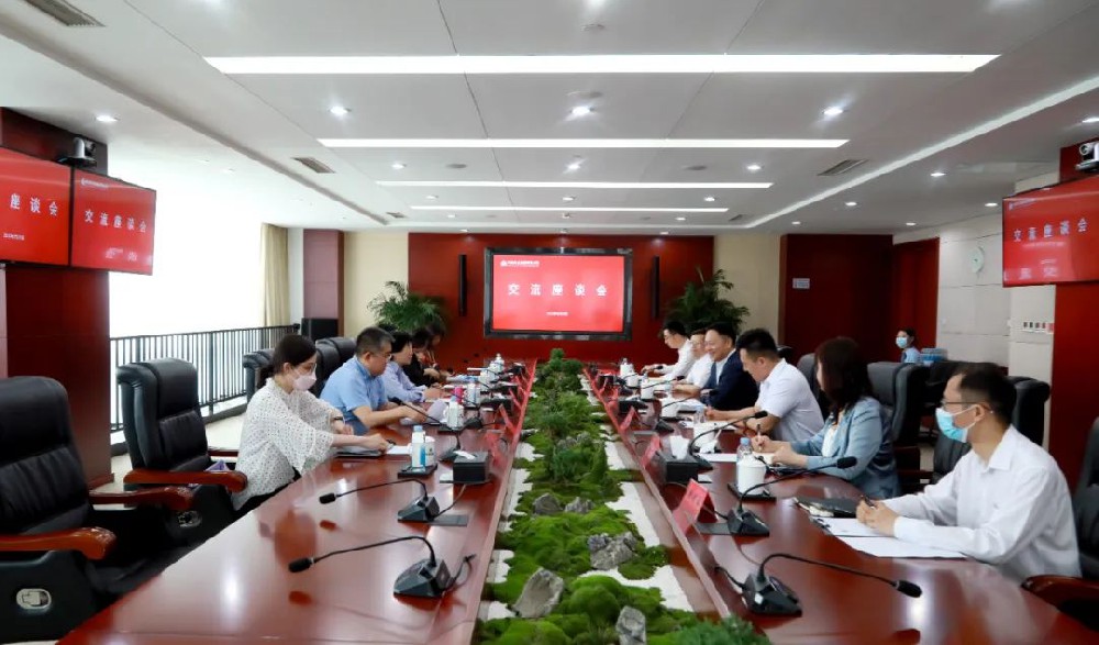 余红辉与南方科技大学教授、、、工程技术创新中心（北京）主任胡清一行互换座谈