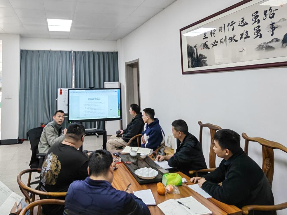 【子企业动态】中林（广安）组织召建国度储蓄林项目专题学习互换会